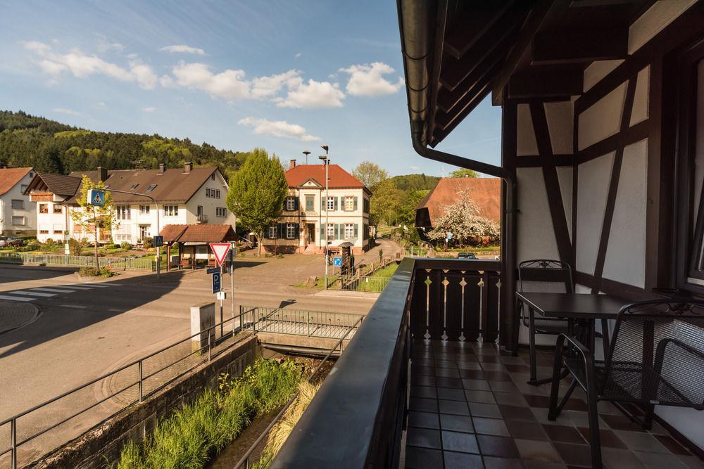 Landgasthof Ochsen Зеелбах Екстериор снимка