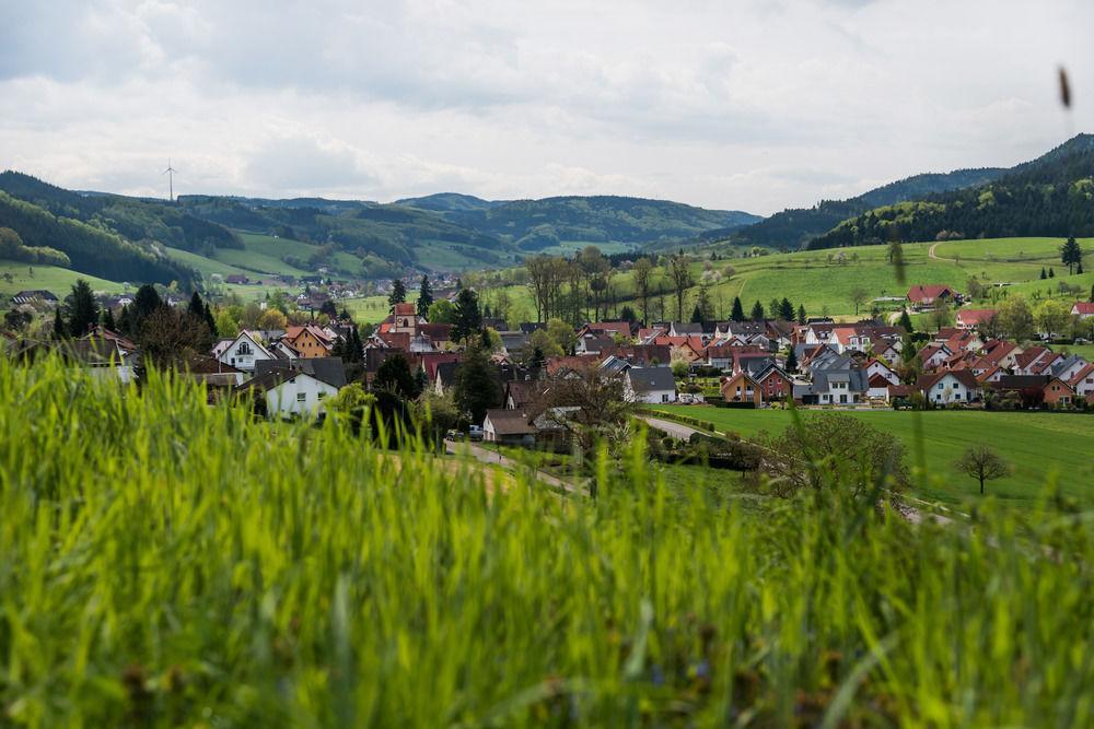 Landgasthof Ochsen Зеелбах Екстериор снимка